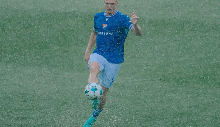 Zápas první fotbalové ligy mezi Ostravou a Teplicemi se nedohrál kvůli dešti