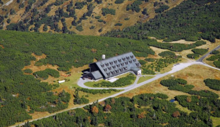 Krkonošská bouda Výrovka, která patří Klubu českých turistů, mění provozovatele