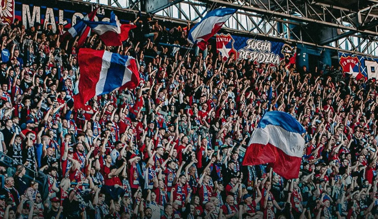 Baník jel do Varšavy speciálním vlakem, odveta s Legií před vyprodaným stadionem