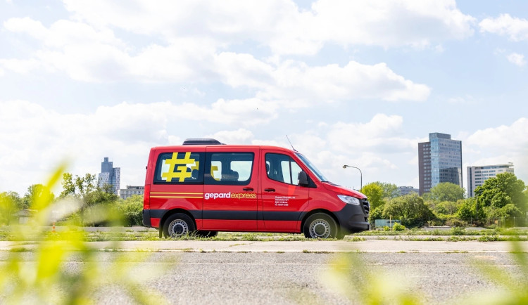 Gepard Express končí s autobusy. Linky na letiště přebírá RegioJet