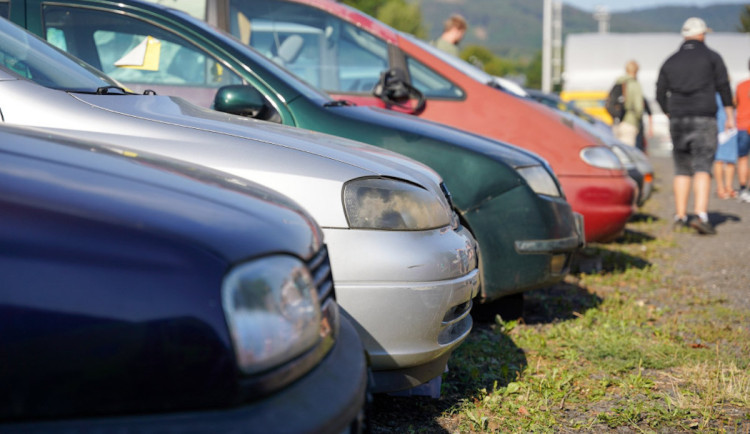 Odtahy aut v Liberci zajistí dalších pět let stejná firma, nabídla nejnižší cenu