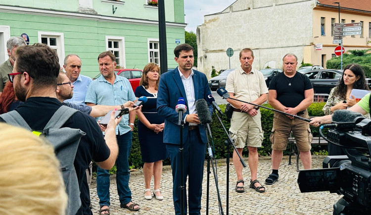 Odvoz německého odpadu z Jiříkova začne okolo 25. srpna, oznámil ministr