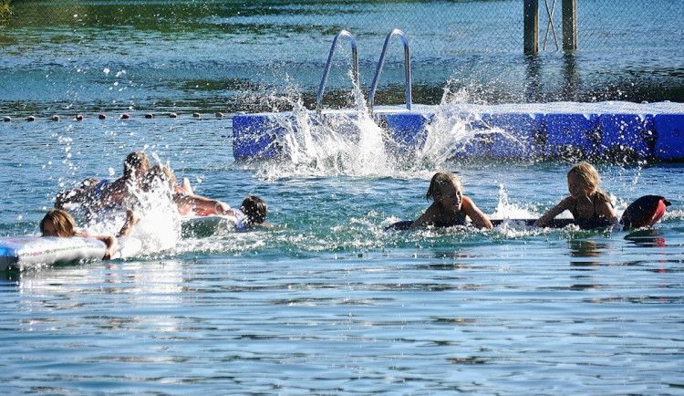 V Libereckém kraji nejsou ke koupání vhodné jablonecká přehrada a jezero v Hamru