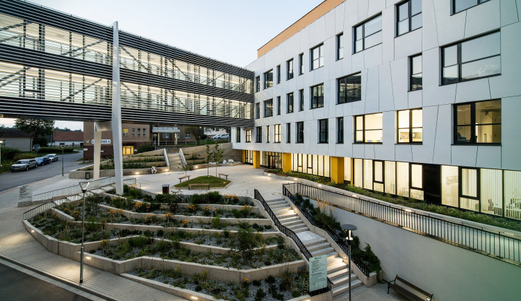 Pelhřimovská nemocnice plánuje opravu operačních sálů. Za 160 milionů korun