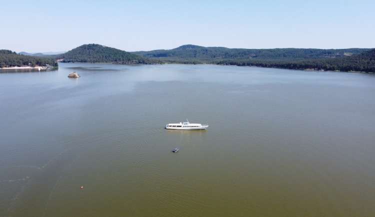 Ke koupání není v Libereckém kraji kvůli sinicím vhodný Mácháč nebo jablonecká přehrada
