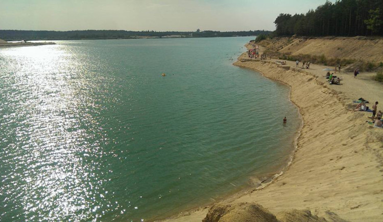 Potápěči našli utonulého muže na pískovně nedaleko obce Halámky