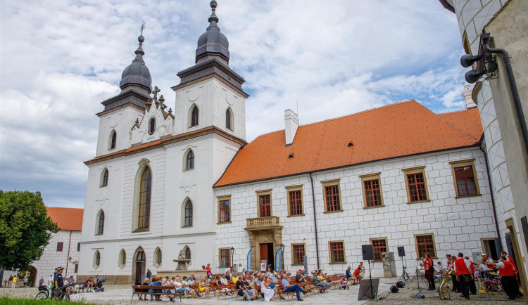 Městské oslavy připomenou historii v Třebíči, Telči i v Pelhřimově. Dnes začínají