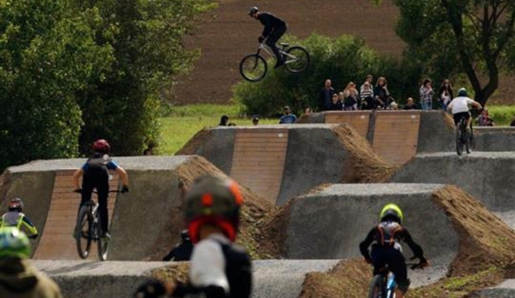 Pod Uhlířským vrchem v Bruntále vznikne bike park za více než milion korun