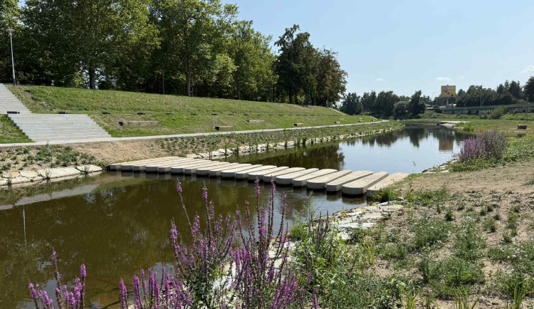 V Českých Budějovicích začala fungovat nová relaxační zóna Sluneční ostrov