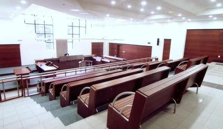 Liberecký soud poslal výrobce pervitinu na 14 let za mříže, muž se odvolal