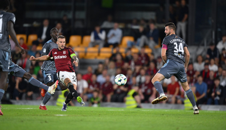 Sparta porazila doma FC Riga 2:0 a přiblížila se hlavní fázi Konferenční ligy