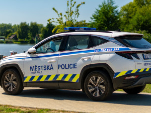 Nová Role za milion a půl doplnila vybavení městské policie, pořídila i auto
