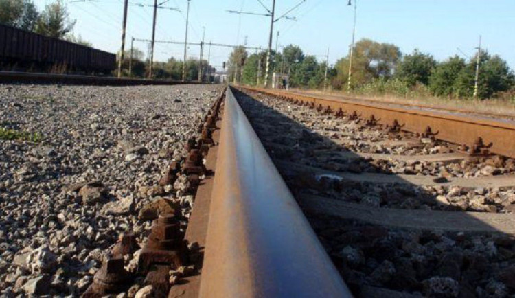 Tragédie na železnici v Lipníku nad Bečvou. Střet s vlakem člověk nepřežil