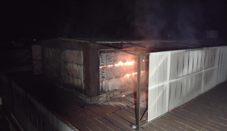 841BD343-D1A3-4E4A-8336-D1977A4D9005