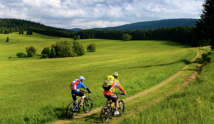Mikroregion Slezská Harta plánuje novou cyklostezku kolem přehrady