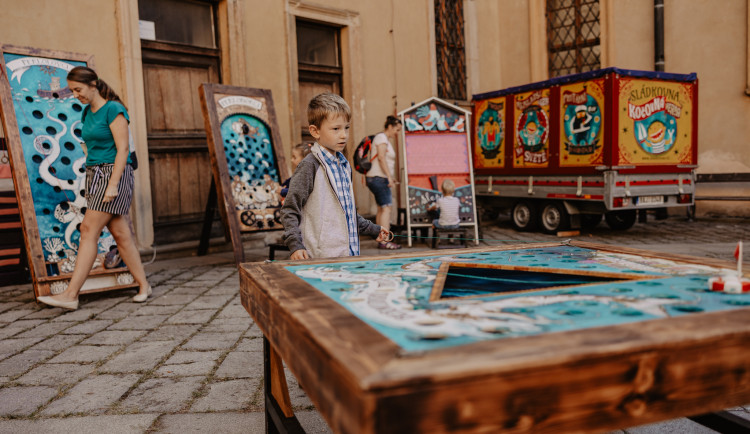Jičín město pohádky nabídne Báru Polákovou, Eko-park i vodu zdarma