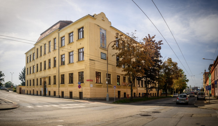 Českobudějovická střední obchodní škola dokončila přístavbu za 42 milionů korun