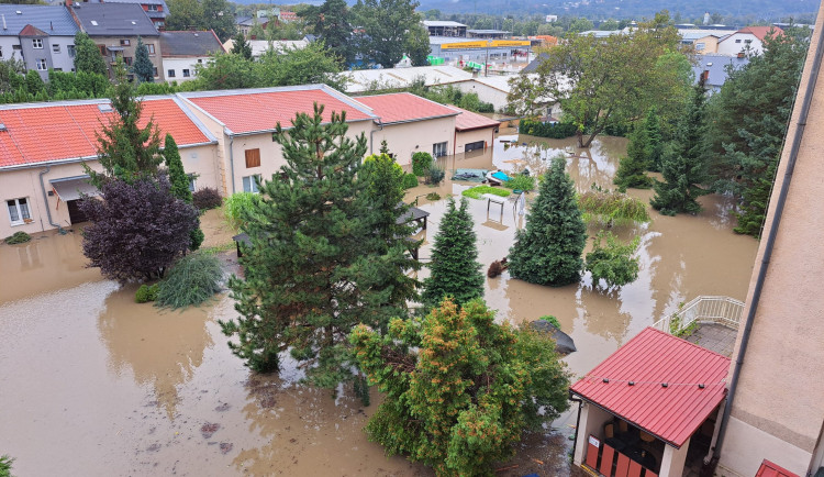 Ostrava stále řeší vyplavené domovy pro seniory, opravy už stály 70 milionů