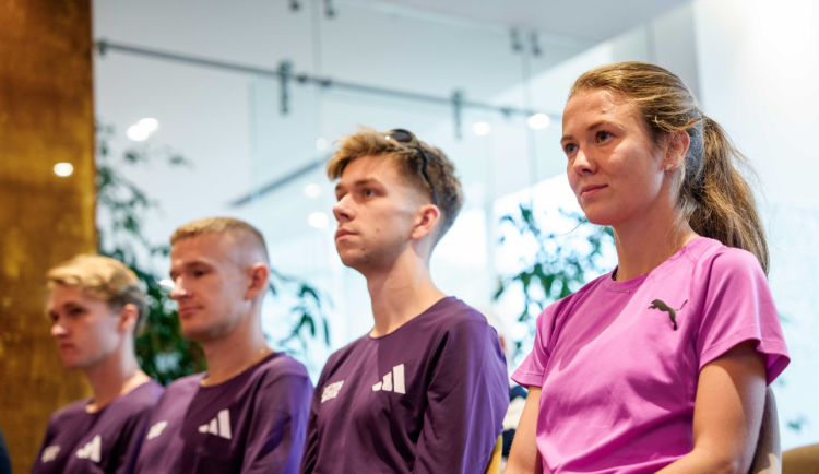 Hrochová zaběhla v Praze český rekord na 10 kilometrů, mezi muži dominoval Vích