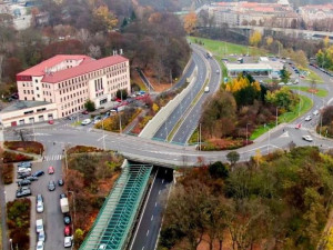 Karlovarský kraj tlačí na rychlejší rozhodnutí o obchvatu Karlových Varů