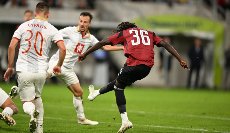 Sparta poprvé v sezoně bez bodu, v Hradci Králové prohrála 1:2