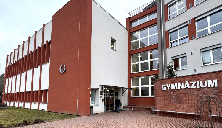 Českokrumlovské gymnázium má evropské ocenění za inovativní přínos ke vzdělávání