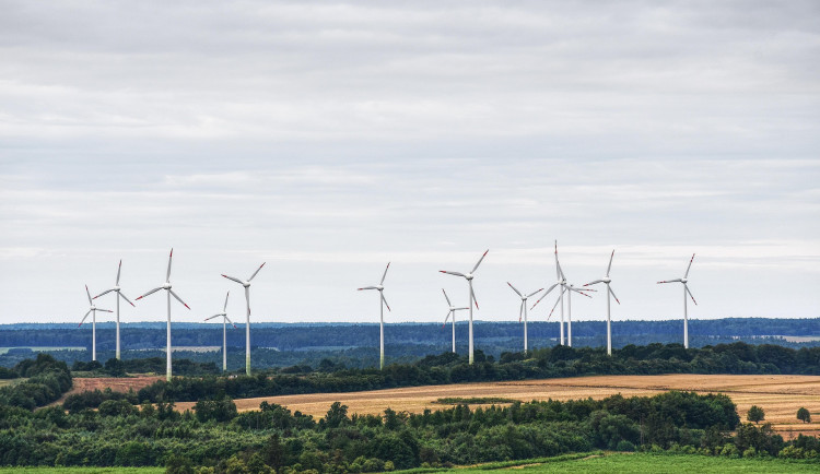 Proti plánu ČEZ na výstavbu větrného parku v Ralsku vznikla petice