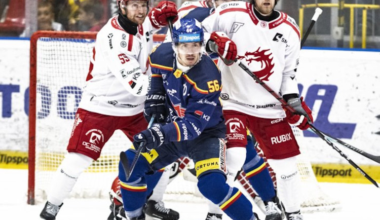 Hokejisté Třince vyhráli v Českých Budějovicích a sesadili domácí z čela