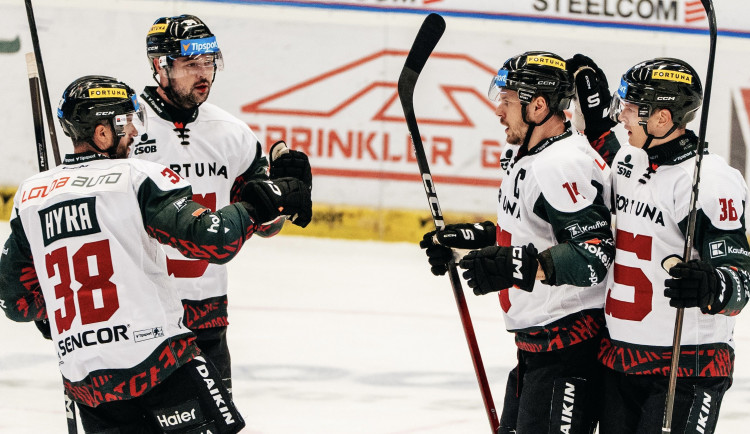 Hokejisté Sparty vyhráli ve Vítkovicích 3:2 po nájezdech, které rozhodl Hyka