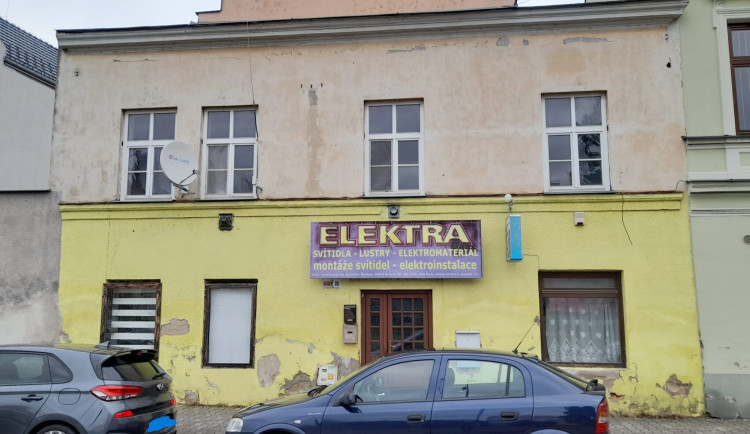 Nový Jičín smění neprodejný dům za pozemky v Loučce, chce je na parkovací místa