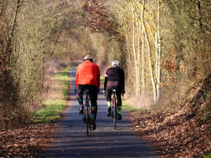 Cyklostezka k prameni řeky Ohře se představila českým i německým cyklistům