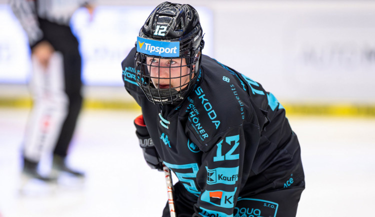 Šestnáctiletý Tomek má formu. Sestřelil Boleslav a Vary se dotáhly na lídry. Foto: Se svolením HC Energie Karlovy Vary