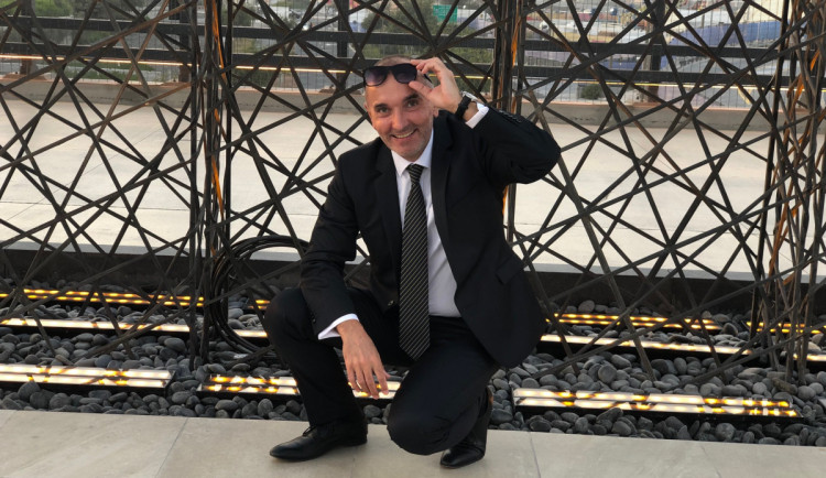 size4-17580128574644-2-jedeme-na-motor-nemecka-a-zavirame-dvere-k-cine-tvrda-kritika-ceske-ekonomiky-i-politiku