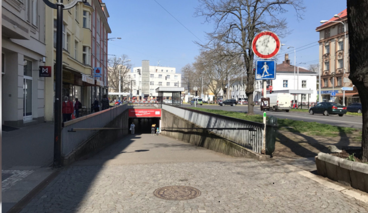 Hradec Králové vypsal tendr na opravu frekventovaného podchodu na třídě Karla IV.