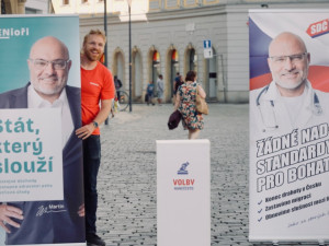 Strach je nejsilnější zbraní. Dokument ukazuje snadnou manipulaci voličů