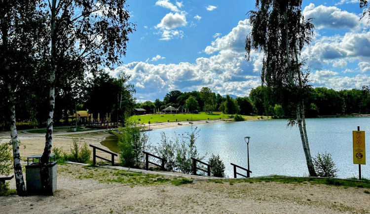 V rekreačním areálu Kristýna v Hrádku nad Nisou budou střílet přemnožené ptáky