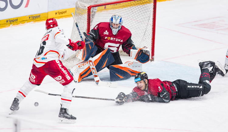 Sparta doma opět neuspěla, podlehla Hradci Králové 0:2. Už 177 minut neskórovala