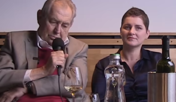 Exprezident Zeman doporučil uskupení Stačilo!, aby se nevzdávalo a bojovalo dál