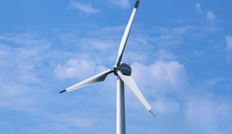 Lidé v Jarově na Plzeňsku v referendu souhlasili s výstavbou větrných elektráren