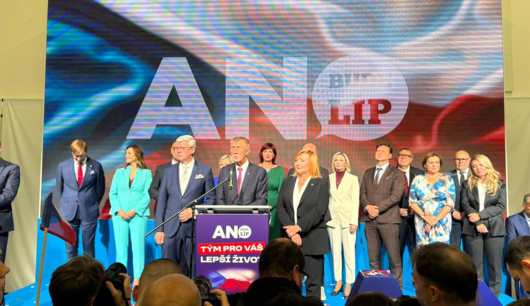 17595953635722-139-1518d951-4c80-4de8-b4ad-8c718f2827ab