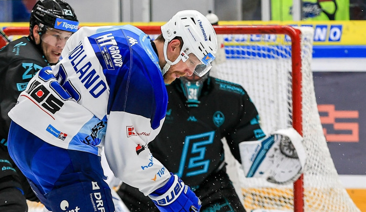 Kometa po čtyřech prohrách zabrala a zdolala Karlovy Vary 3:1.