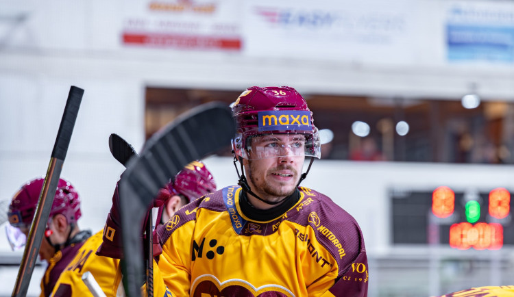 Rozhodla třetí třetina. Hokejisté Dukly jedou ze Vsetína bez bodů