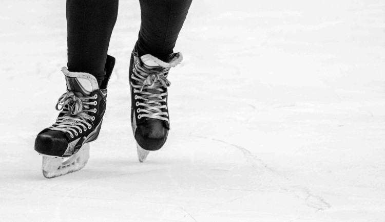 V Prachaticích otevřou na konci listopadu mobilní venkovní kluziště