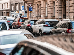 Vary nabídnou 90 parkovacích míst v lázeňské zóně k pronájmu formou licitace
