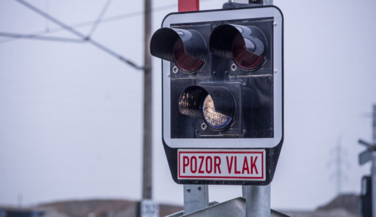 Náměšť nad Oslavou se dočká úpravy přejezdu. Budou tam závory, sklon ale zůstane