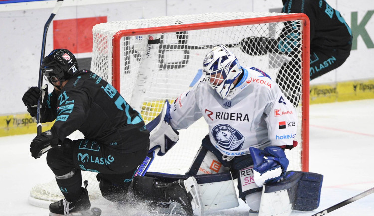 Hokejisté Vítkovic vyhráli potřetí za sebou, porazili Karlovy Vary 3:0.