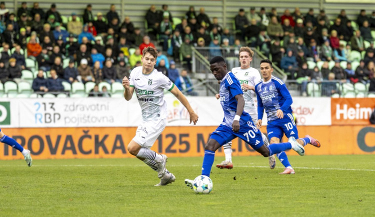 Fotbalisté Karviné s novým trenérem Jarolímem remizovali s Olomoucí 1:1