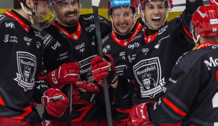 Hokejisté Hradce Králové porazili Kladno 4:1 a vyhráli popáté za sebou