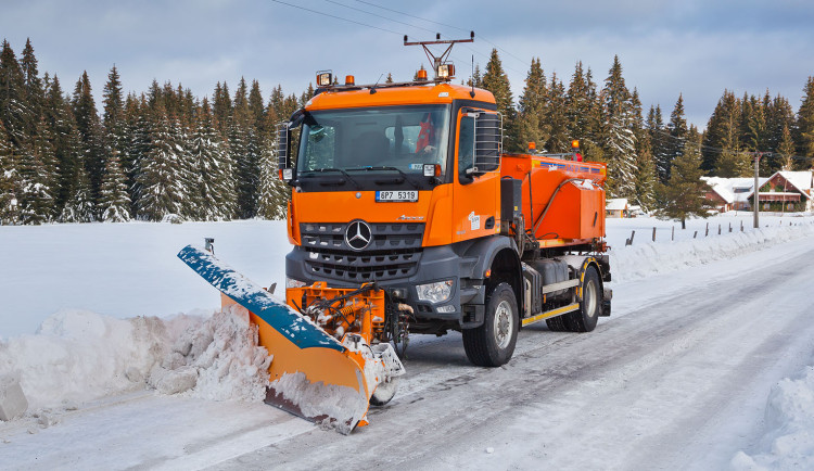 Silničáři Plzeňského kraje odhadují, že na zimu vydají stejně peněz jako minule