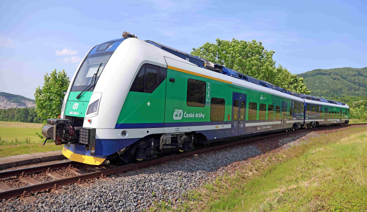 Nové vlaky pro jižní Moravu? Tendr běží dál, i když dotace chybí